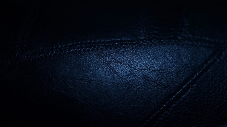 Черная кожа