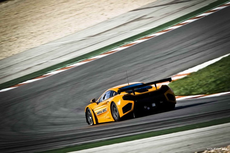 MCLAREN mp4 12c gt3 Racing