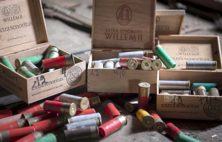 Много патронов