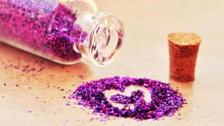 Рассыпанные блестки