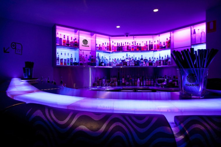 Бар в стиле диско