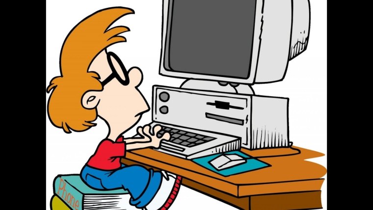 Мультяшка за компьютером