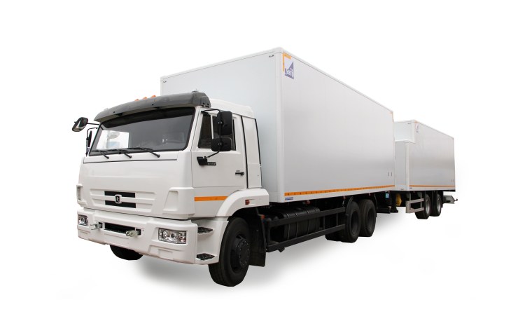 КАМАЗ на белом фоне