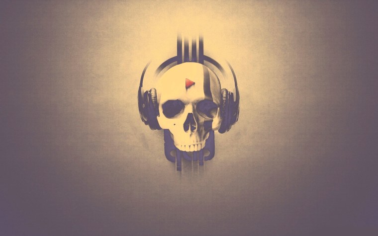 Череп с наушниками