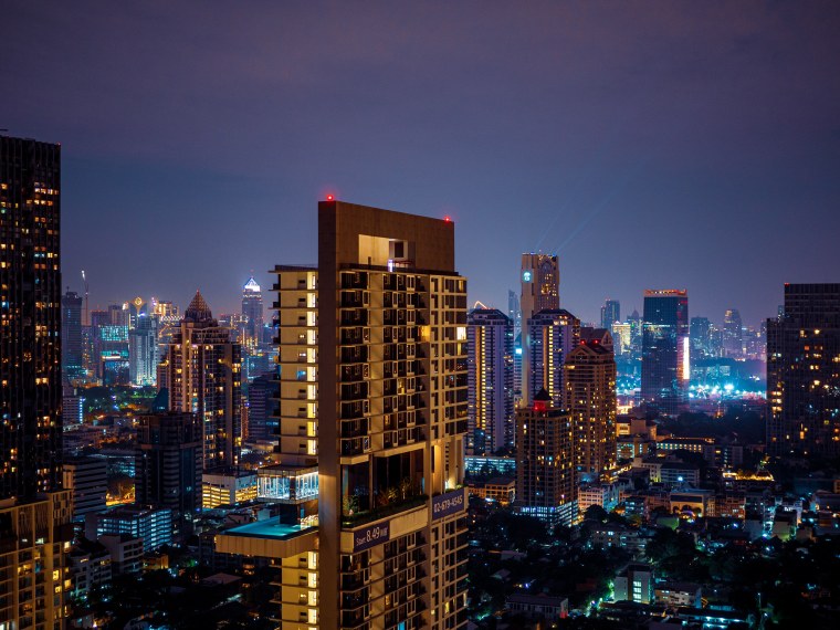 Многоэтажки Найт Сити