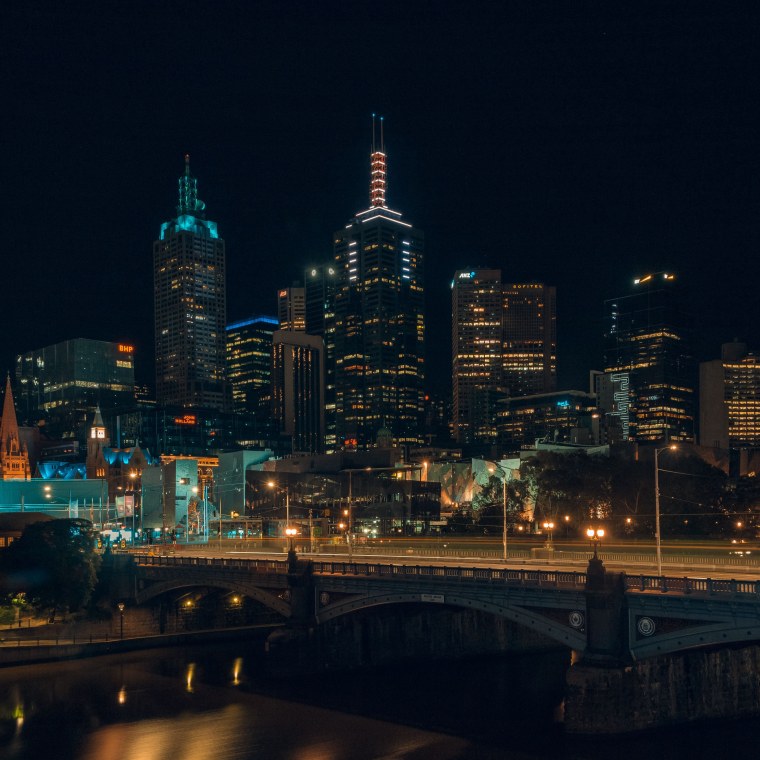 Ночной город