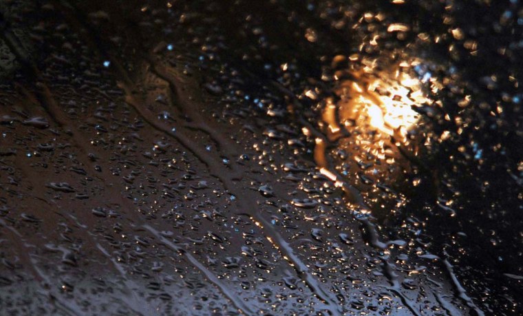 Дождь за окном ночью