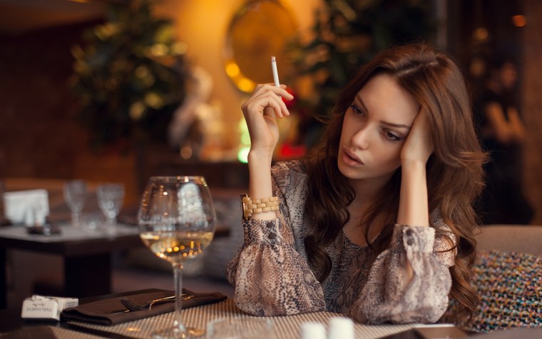 Задумчивая девушка