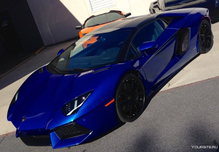 Ламборджини авентадор синий