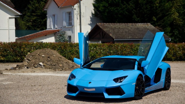 Lamborghini Aventador lp700-4 Blue