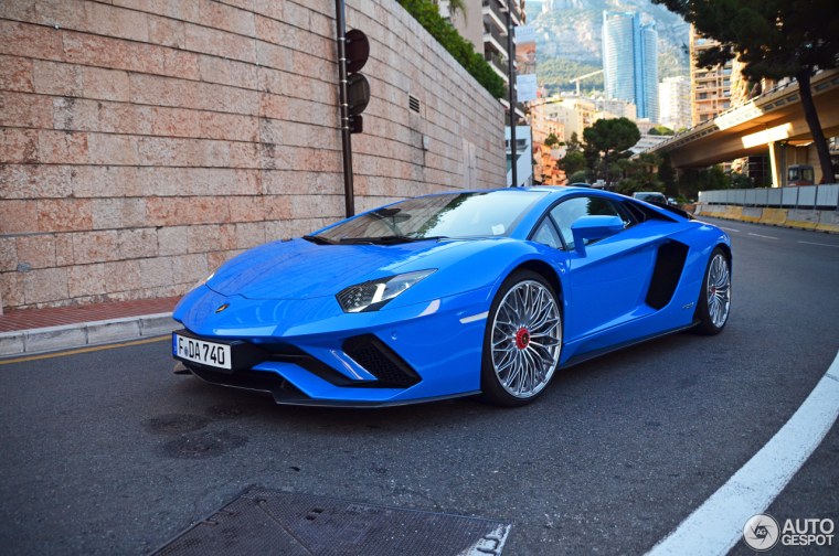 Lamborghini Aventador s 2017 Blue