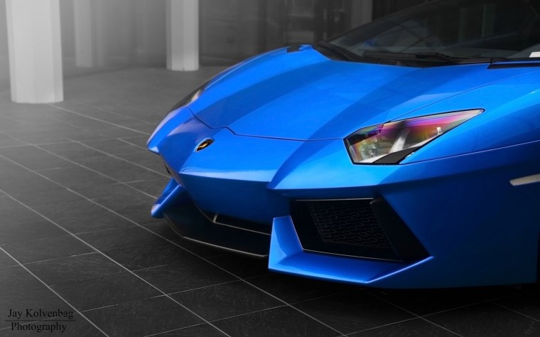 Ламборджини Хуракан голубая