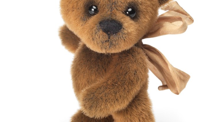 Игрушки на белом фоне