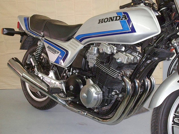 Мотоцикл scifi концепт Art