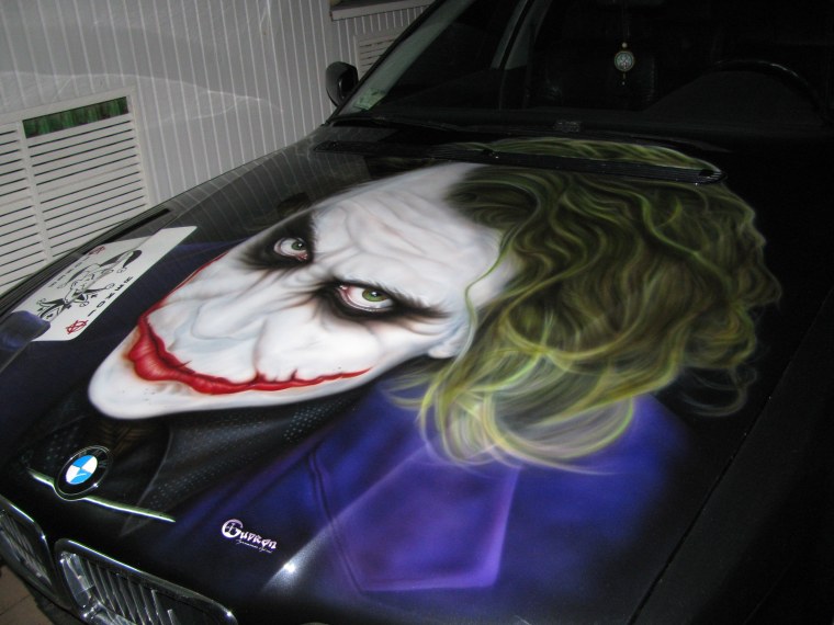 Аэрография Джокер на авто