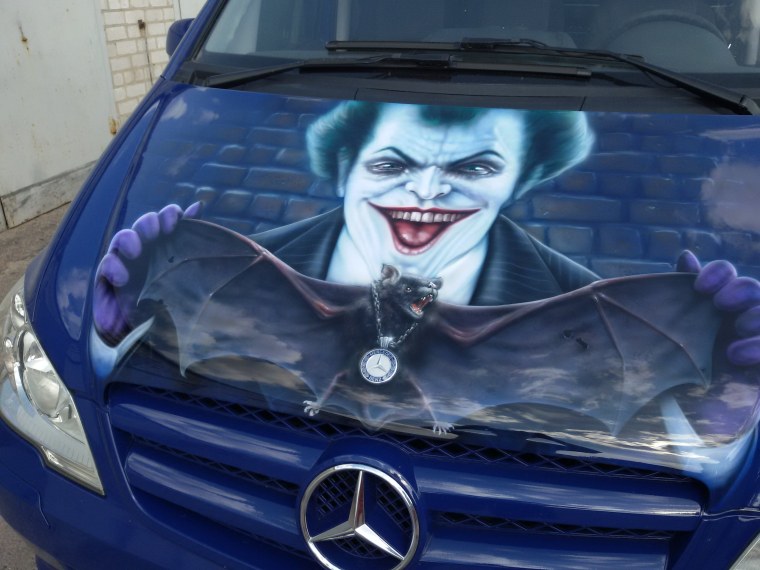 Аэрография Джокер на автомобиль