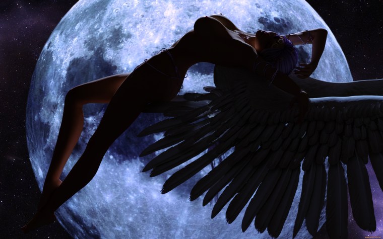 Девушка с крыльями