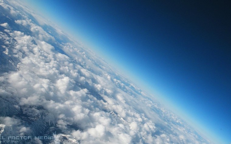 Вид над облаками