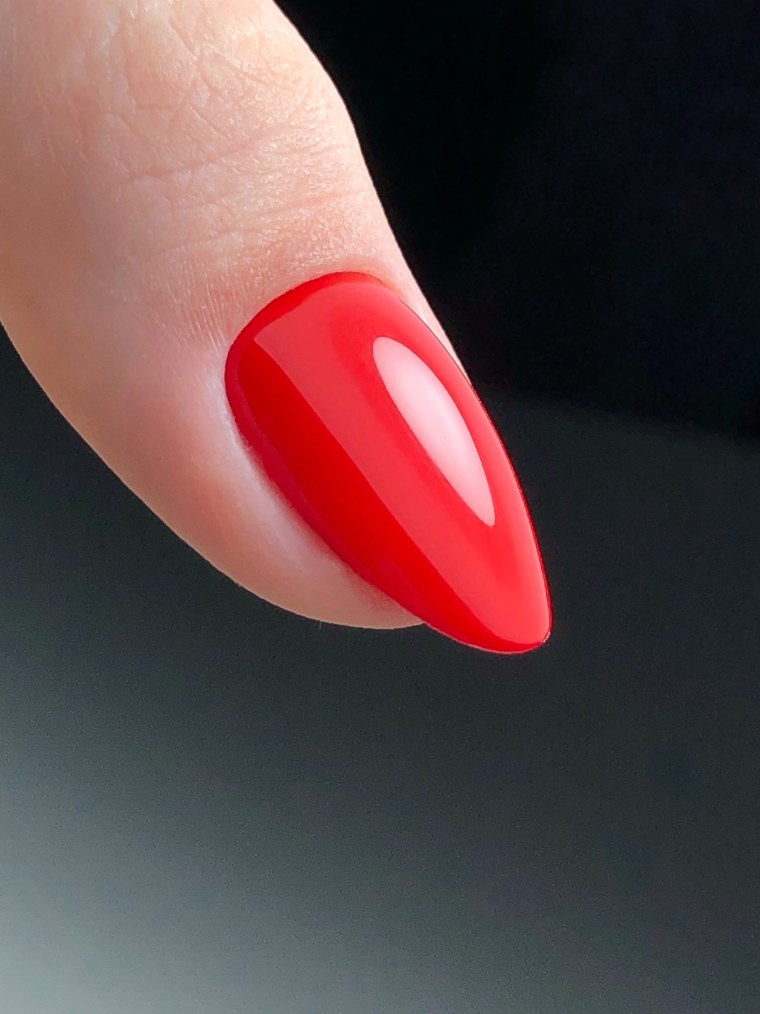 Маникюр под кутикулу