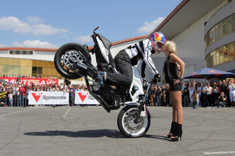 Мото стант девушка