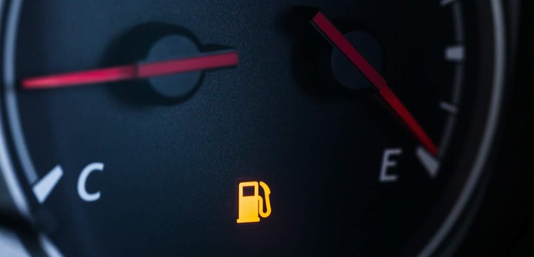 Низкий уровень топлива