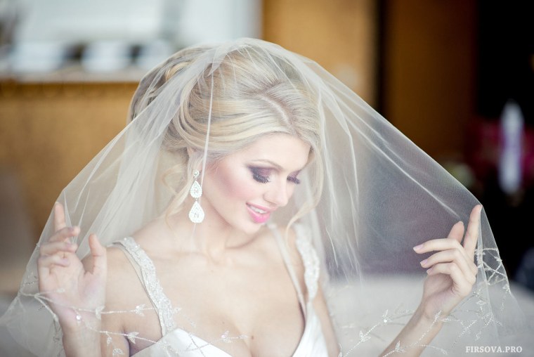 Прически под фату на длинные волосы