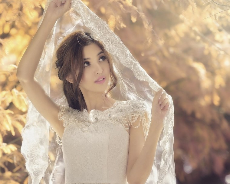 Девушка невеста