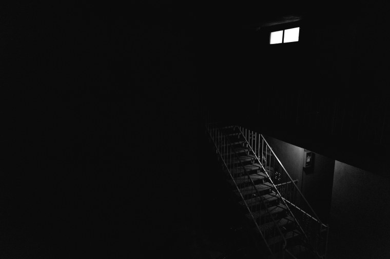 Темная лестница