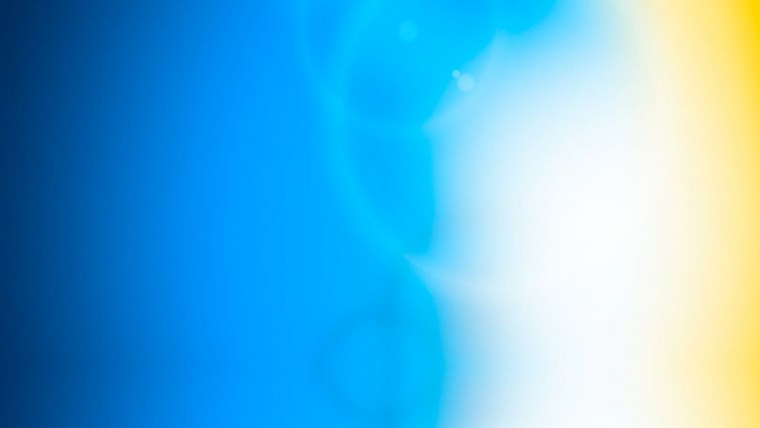 Желтые цветы на синем фоне