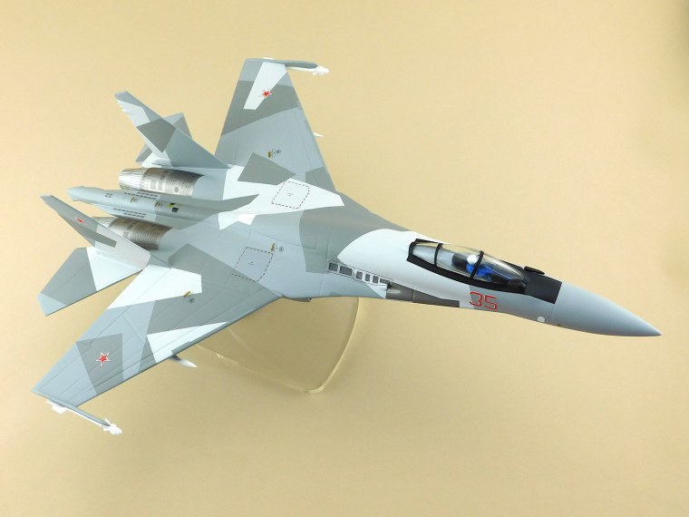 Рисунок самолета Су-27