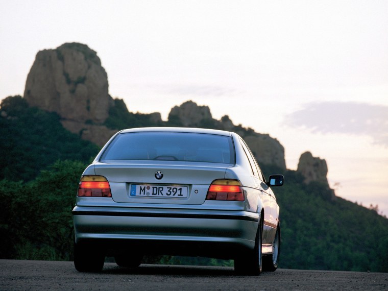 BMW 5-Series e39 520