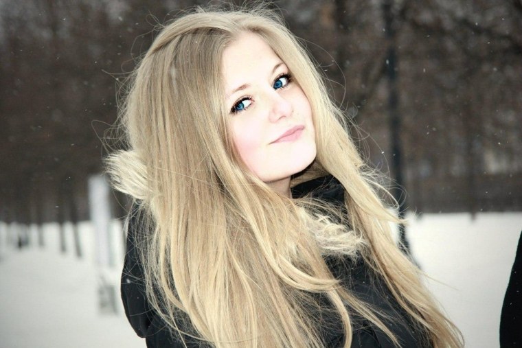 Девушка 16 лет