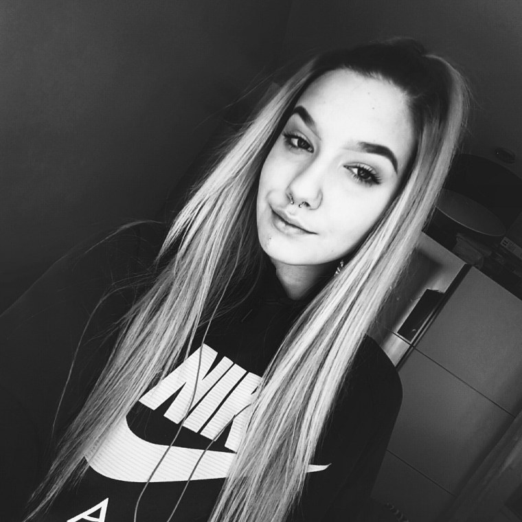 Карина Жаркова