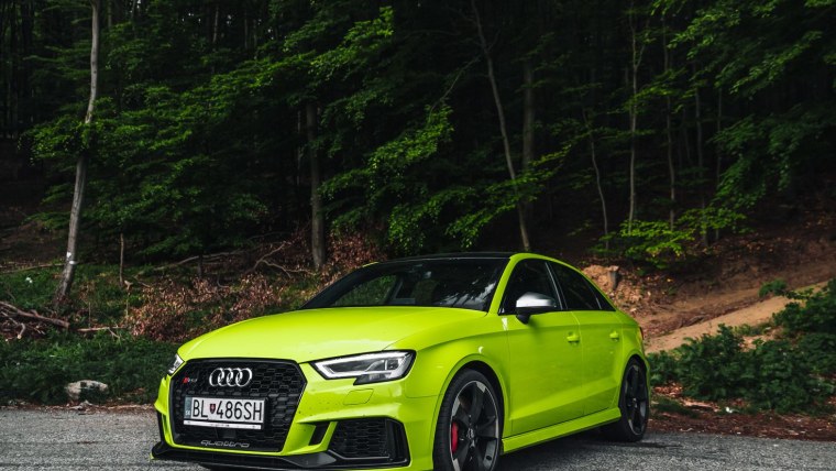 Audi rs3 зеленая