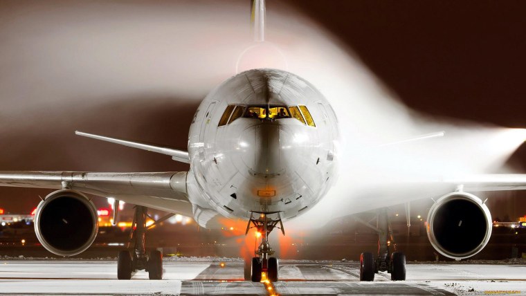 Заставка на рабочий стол самолет