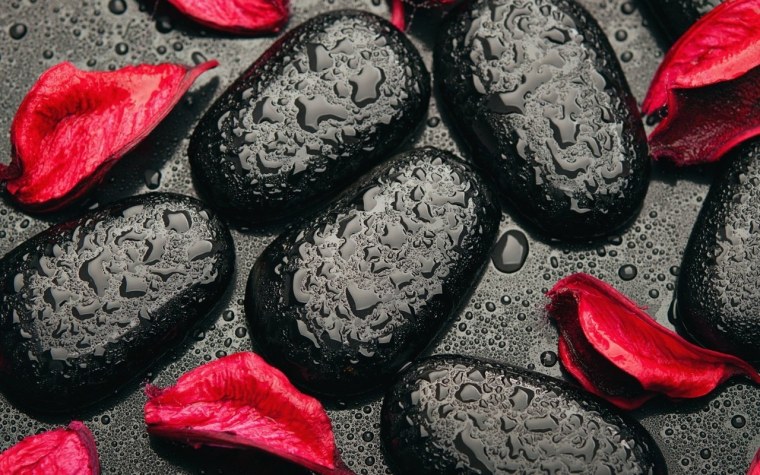 Капли на стекле