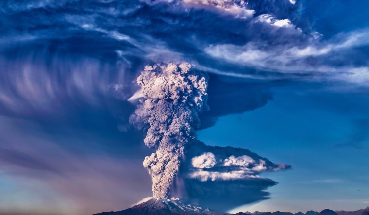 Извержение вулкана