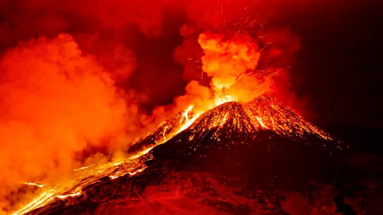 Вулкан Везувий и Этна