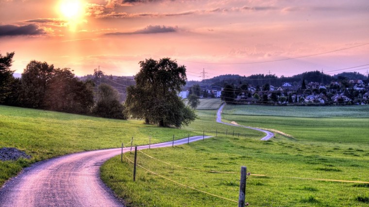 Дорогой это просто друг