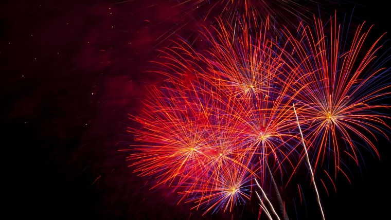 Заставка салют