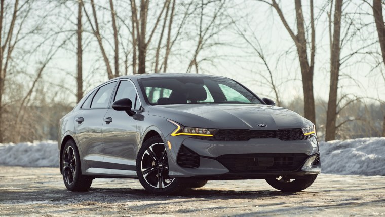 Kia k5 gt черная