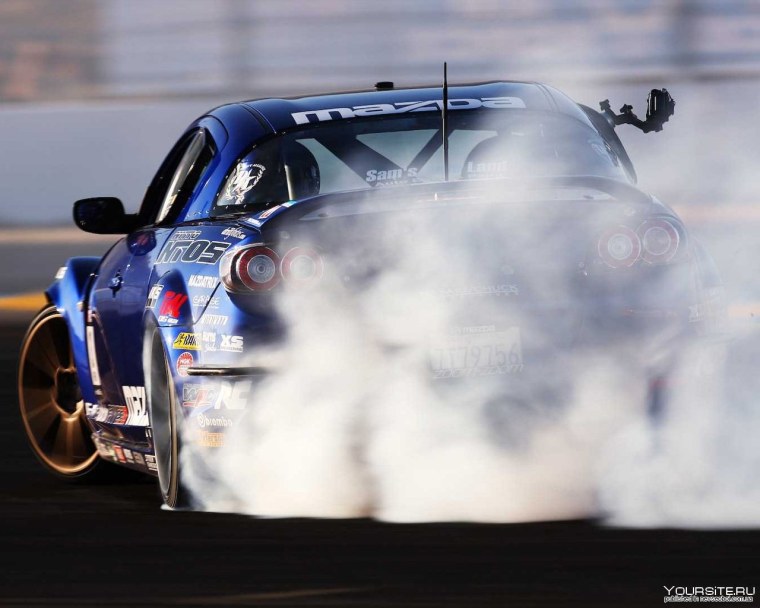 Машина в заносе