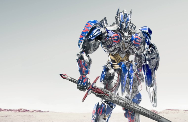 Трансформеры Прайм Оптимус Прайм человек