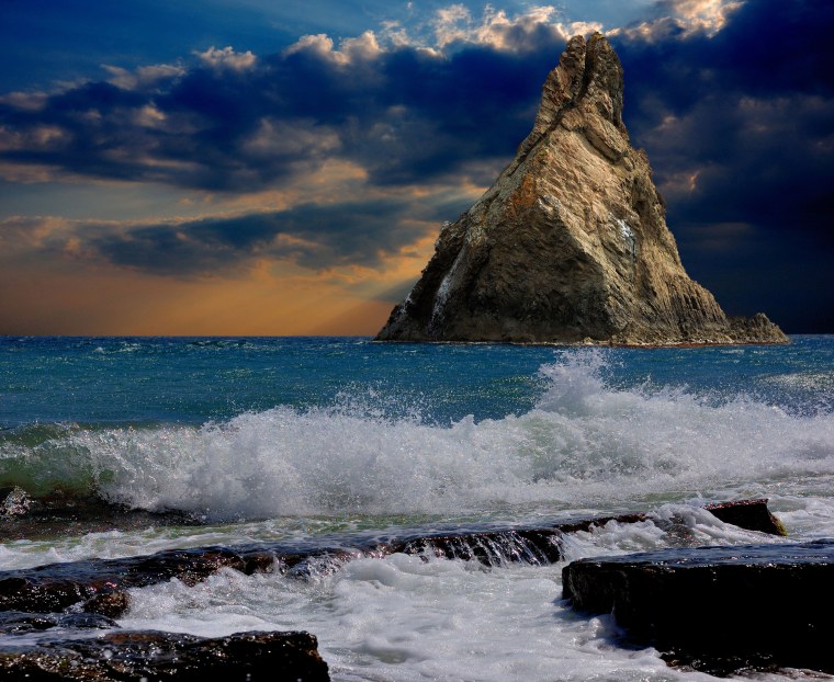 Тасманово море скалы