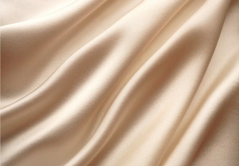 Бежевая атласная ткань