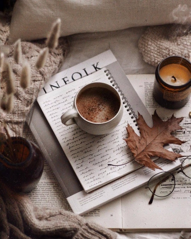 Осень книга кофе