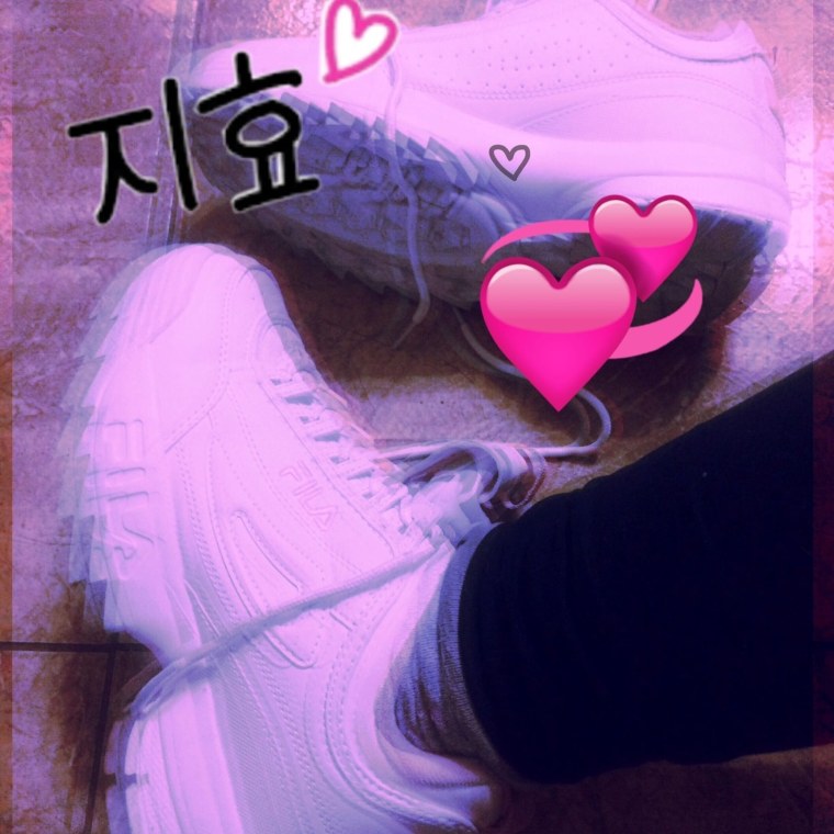 Красивые картинки на аву с надписями