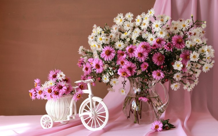 Полевые цветы в вазе