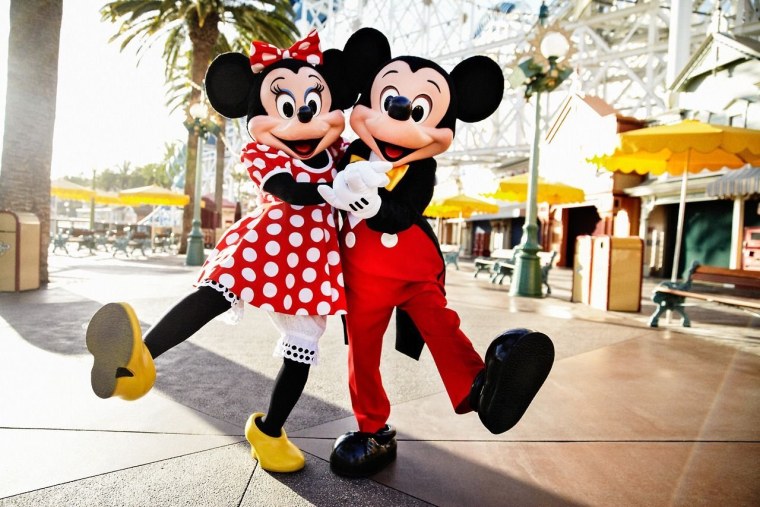 Дисней персонажи Микки Маус