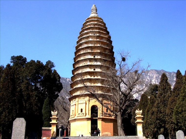 Главный храм монастыря Самье Тибет большая пагода диких гусей Сиань